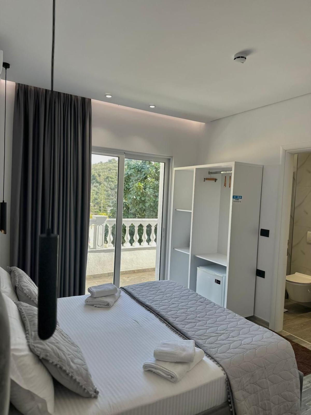 Luxury Villa Alisja Sarande With Private Beach Exterior foto