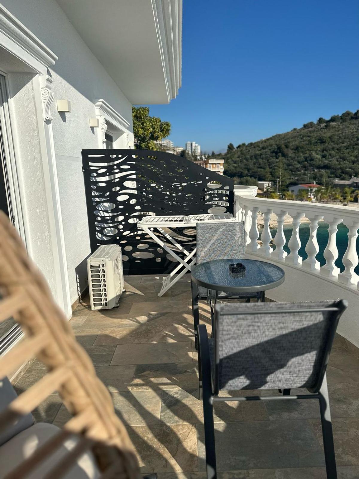 Luxury Villa Alisja Sarande With Private Beach Exterior foto